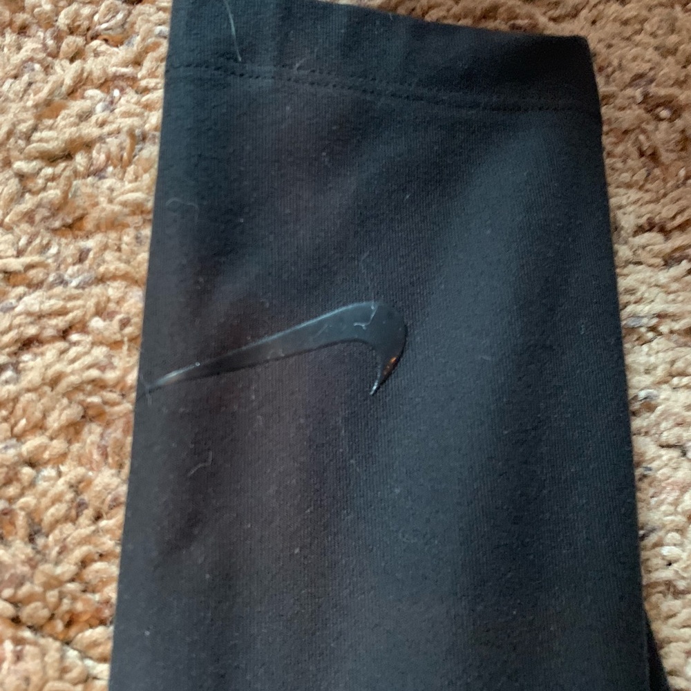Nike Dri Fit - Picture 4 of 4